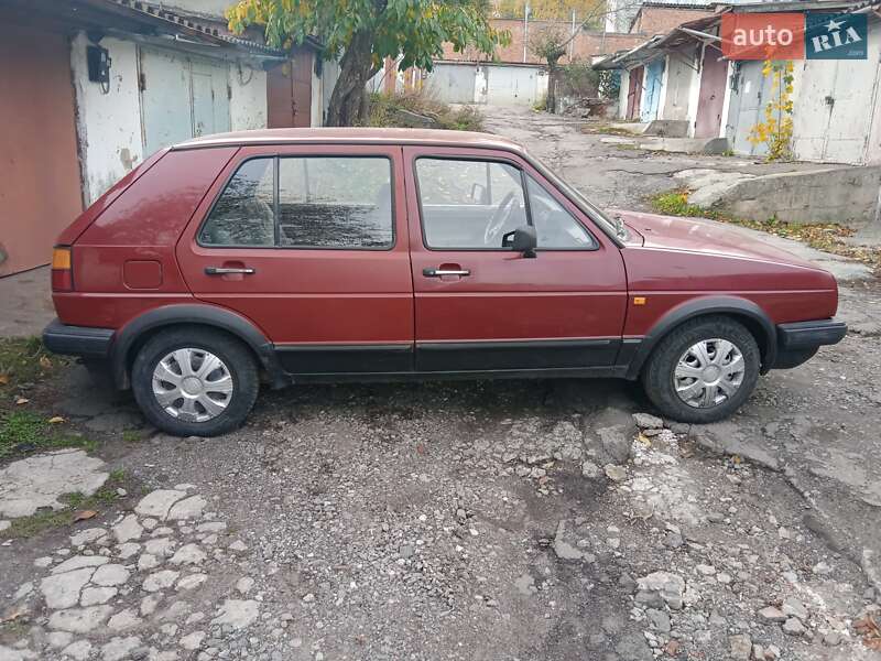 Хэтчбек Volkswagen Golf 1987 в Хмельницком