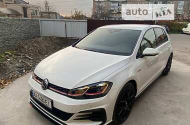 Хетчбек Volkswagen Golf 2019 в Києві