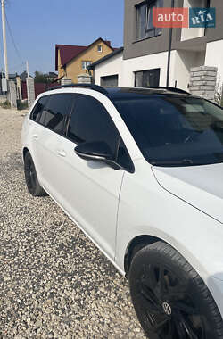 Универсал Volkswagen Golf 2014 в 