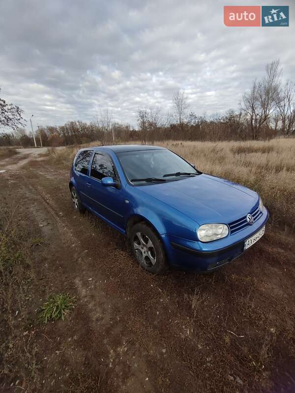Хетчбек Volkswagen Golf 1998 в Зміїві