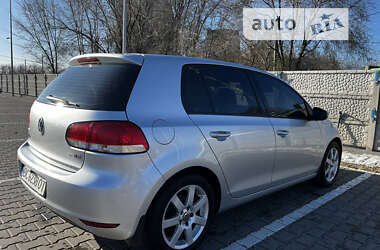 Хэтчбек Volkswagen Golf 2009 в Кривом Роге