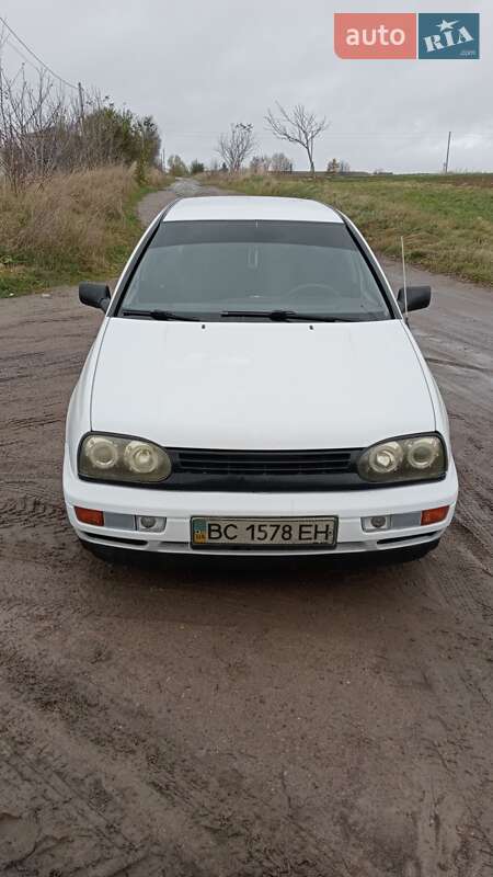 Хетчбек Volkswagen Golf 1997 в Львові