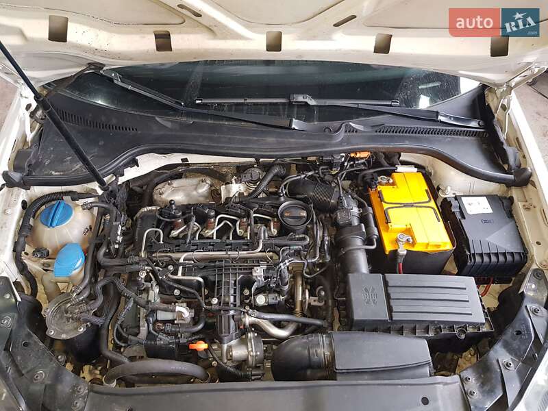 Універсал Volkswagen Golf 2011 в Кропивницькому