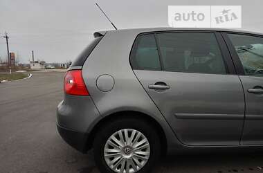 Хэтчбек Volkswagen Golf 2008 в Благовещенском