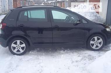 Хетчбек Volkswagen Golf 2010 в Ніжині