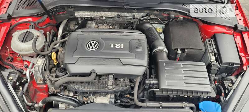 Хетчбек Volkswagen Golf 2015 в Дніпрі