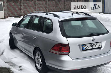 Універсал Volkswagen Golf 2008 в Сарнах