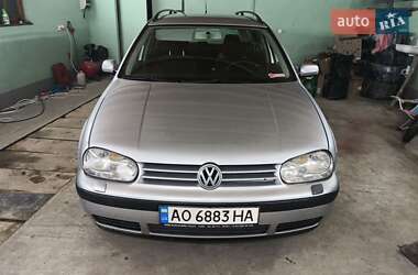 Универсал Volkswagen Golf 2001 в Виноградове