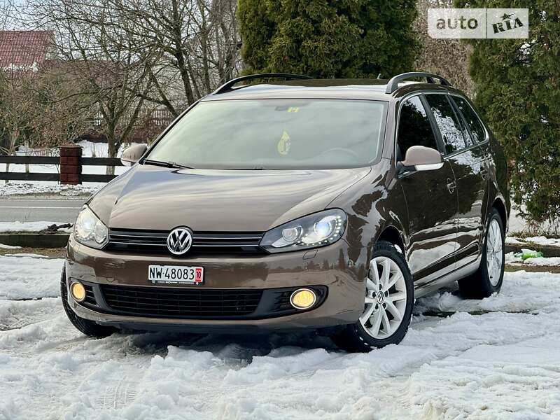 Универсал Volkswagen Golf 2011 в 