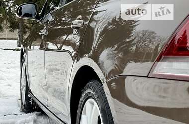 Универсал Volkswagen Golf 2011 в 