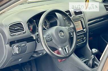 Универсал Volkswagen Golf 2011 в 