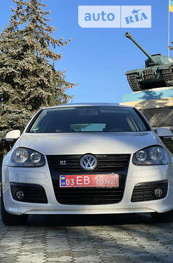 Хетчбек Volkswagen Golf 2008 в Дубні