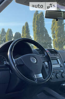 Хетчбек Volkswagen Golf 2008 в Дубні