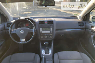 Хетчбек Volkswagen Golf 2008 в Дубні