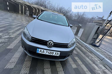 Хетчбек Volkswagen Golf 2010 в Ужгороді