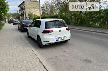 Хэтчбек Volkswagen Golf 2020 в Черновцах