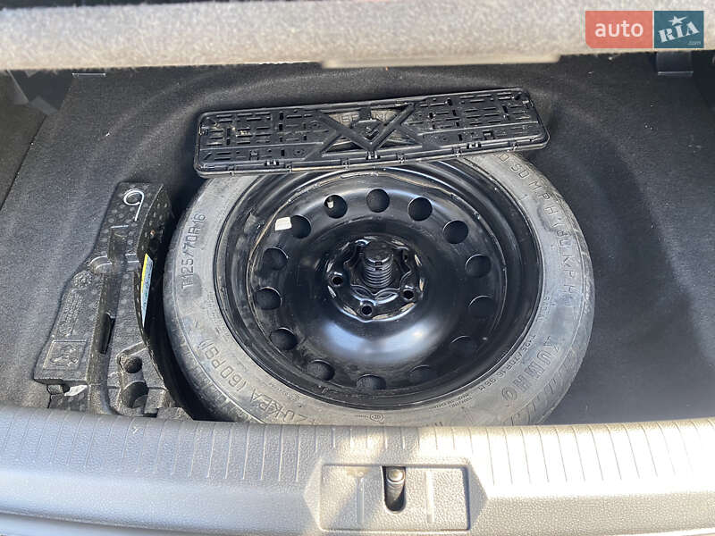 Хетчбек Volkswagen Golf 2015 в Дніпрі