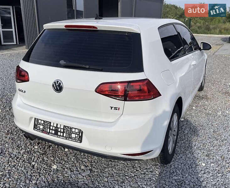 Хетчбек Volkswagen Golf 2014 в Яворові