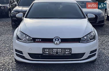 Хэтчбек Volkswagen Golf 2014 в Яворове