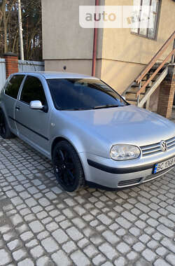 Хэтчбек Volkswagen Golf 2000 в Львове