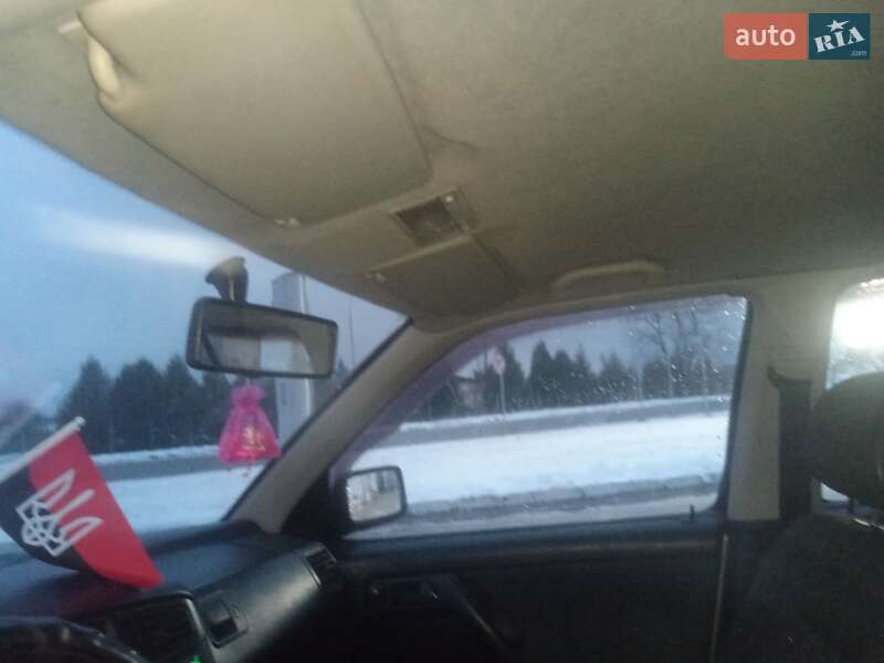 Хэтчбек Volkswagen Golf 1997 в Яворове