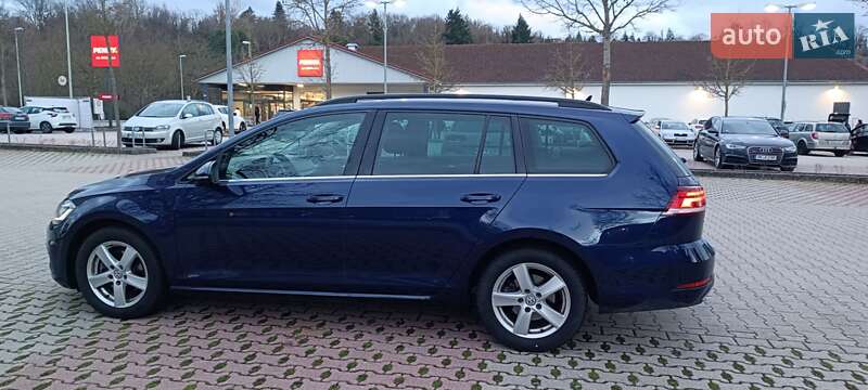 Универсал Volkswagen Golf 2017 в Ужгороде