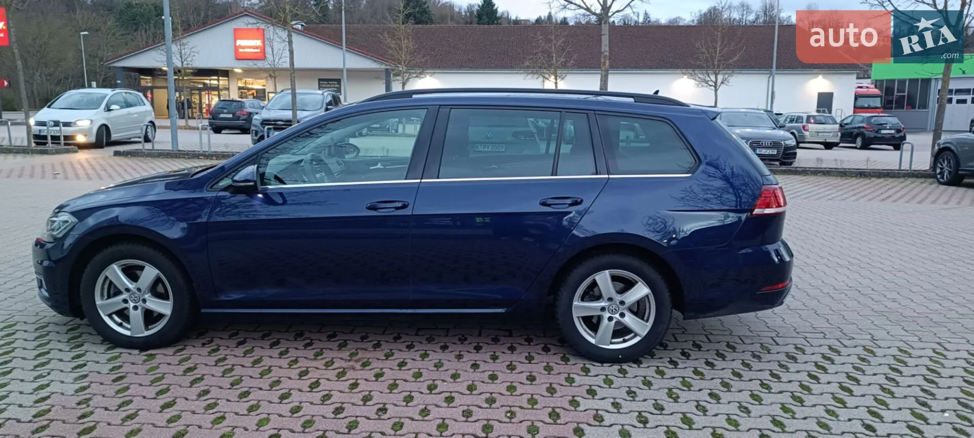 Volkswagen Golf 2017 VIN WVWZZZAUZJP552244 фото оголошення 111 з 120