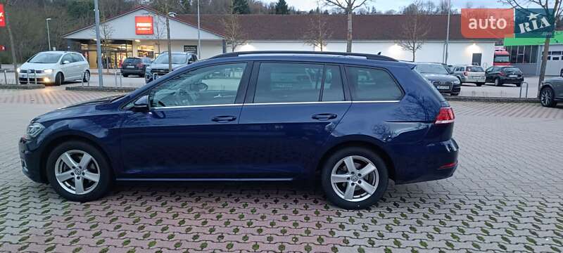 Универсал Volkswagen Golf 2017 в Ужгороде