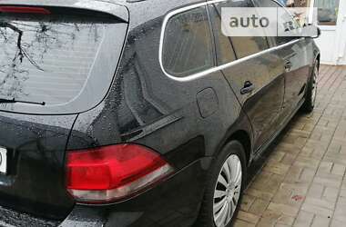 Универсал Volkswagen Golf 2013 в Житомире