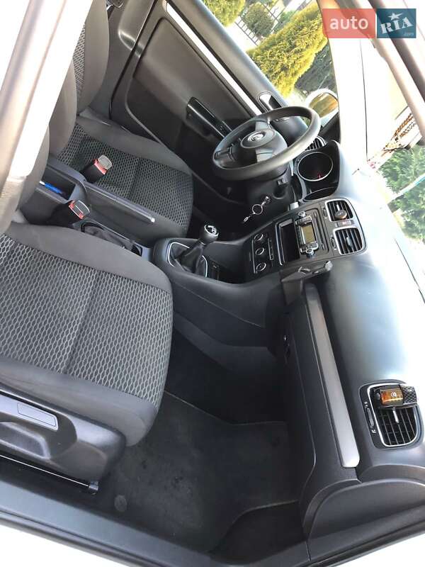 Універсал Volkswagen Golf 2011 в Шептицькому