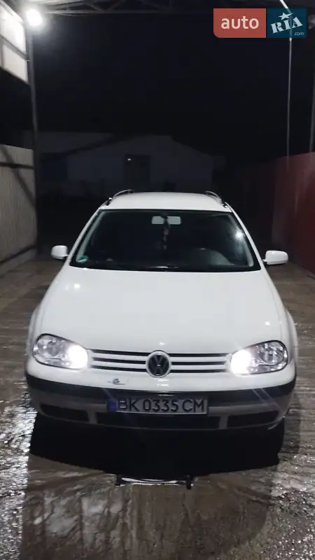 Volkswagen Golf 2000