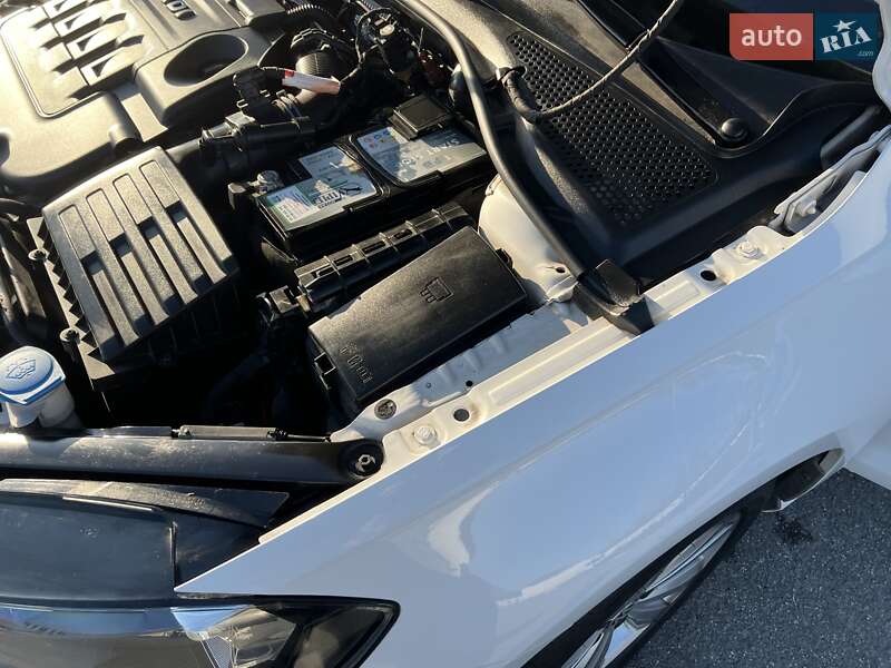 Универсал Volkswagen Golf 2018 в Ужгороде