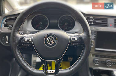 Универсал Volkswagen Golf 2013 в 