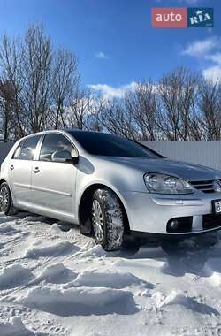 Хетчбек Volkswagen Golf 2006 в 