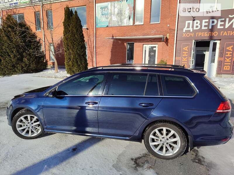 Універсал Volkswagen Golf 2016 в Кропивницькому