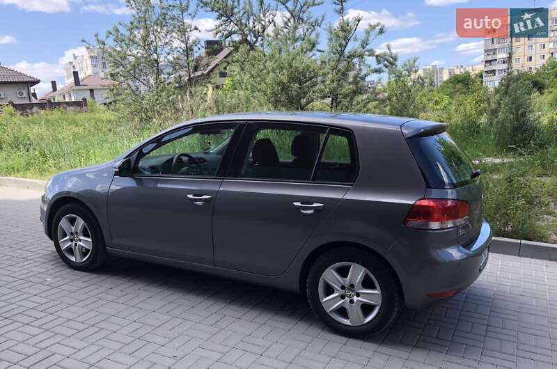 Хетчбек Volkswagen Golf 2008 в Ізяславі
