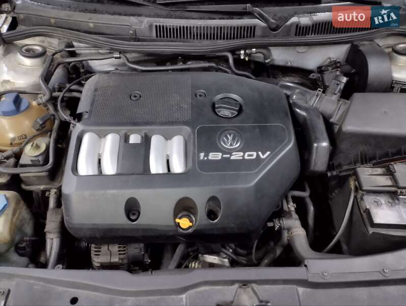 Volkswagen Golf 1998