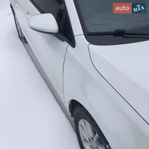 Хетчбек Volkswagen Golf 2017 в Міжгір'ї