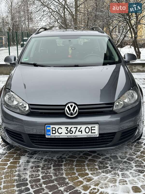 Універсал Volkswagen Golf 2009 в Львові