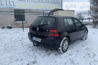 Хетчбек Volkswagen Golf 2002 в 