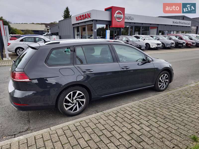 Універсал Volkswagen Golf 2018 в Черкасах
