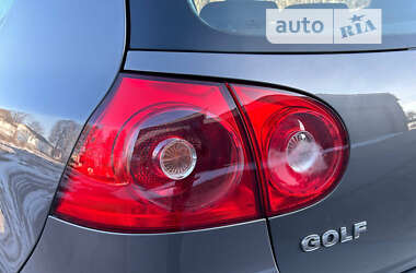 Хетчбек Volkswagen Golf 2007 в Прилуках