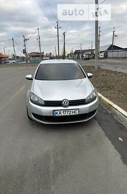 Хэтчбек Volkswagen Golf 2010 в Буче