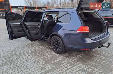 Универсал Volkswagen Golf 2015 в 