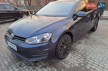 Универсал Volkswagen Golf 2015 в Полтаве