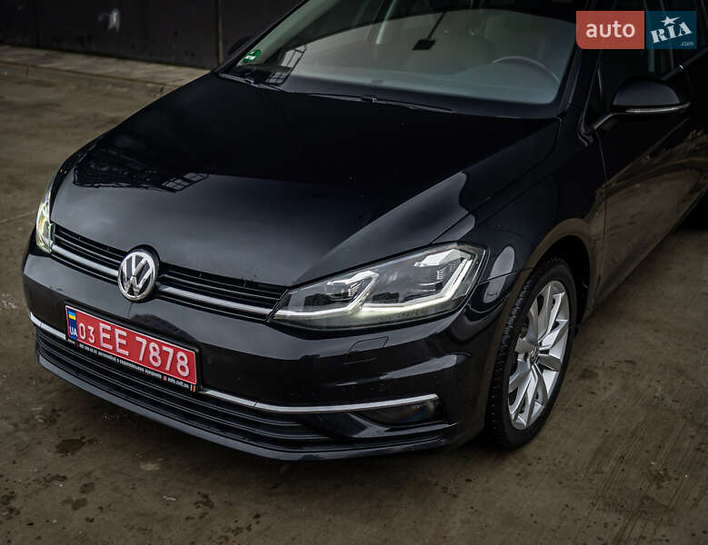 Універсал Volkswagen Golf 2020 в Києві