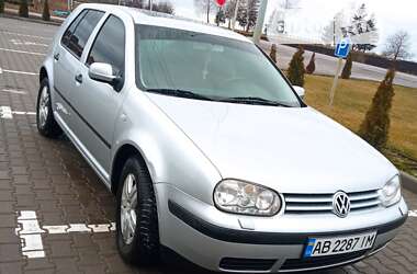 Універсал Volkswagen Golf 2001 в Вінниці