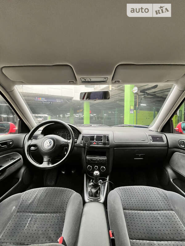 Хэтчбек Volkswagen Golf 1999 в Киеве