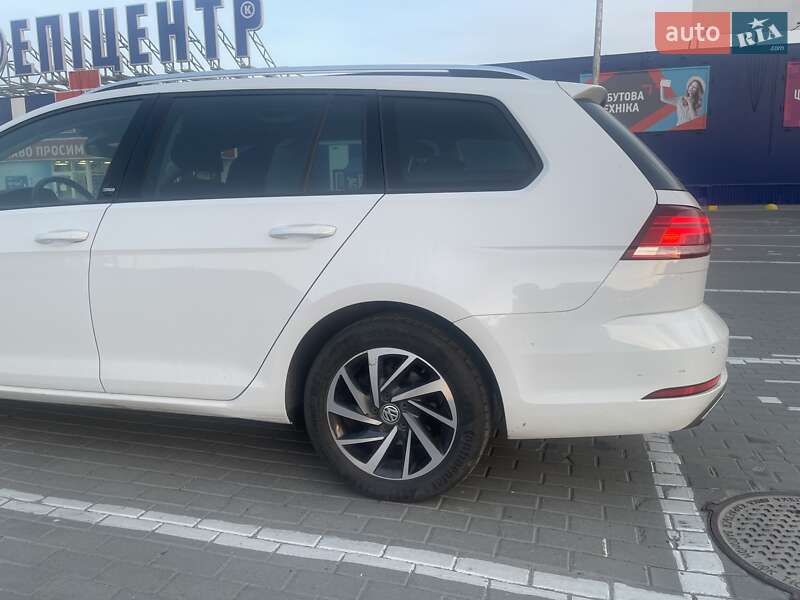 Универсал Volkswagen Golf 2017 в Ковеле