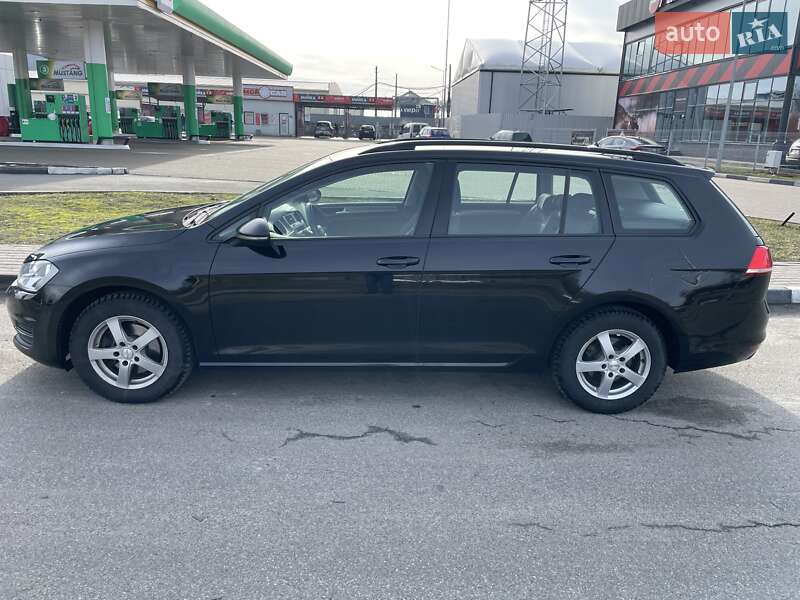 Універсал Volkswagen Golf 2014 в Києві